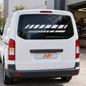 Araç arka cam yazısı (temsili görsel)